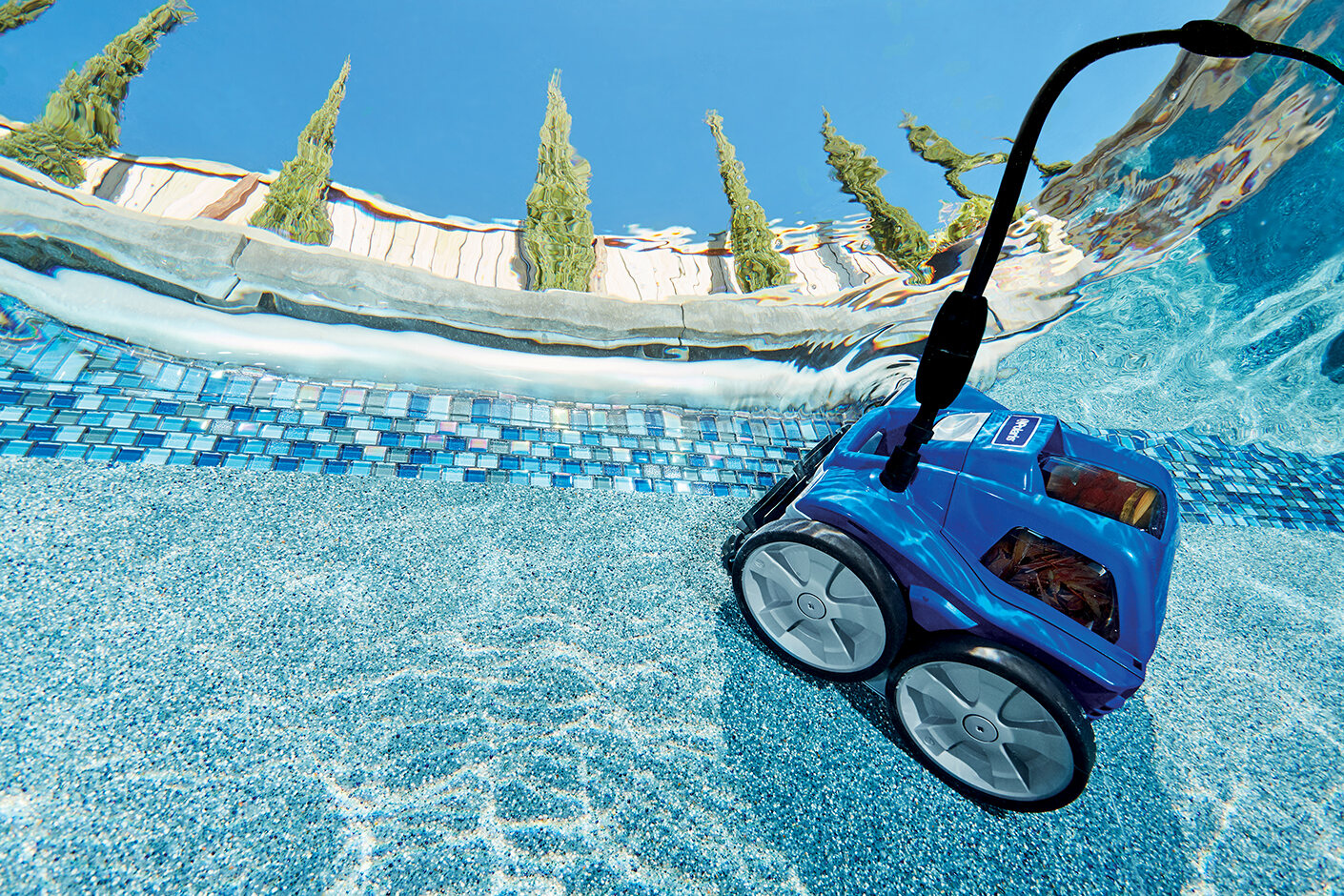 Palm Beach Pool and Spa Services fixing pool equipment system